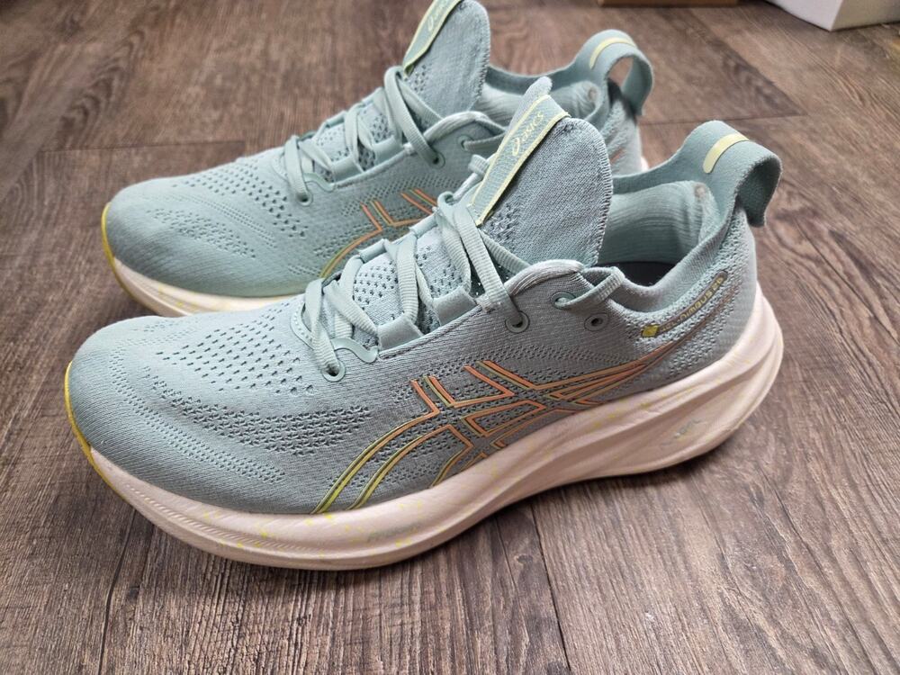 Asics Gel-Nimbus 26 Shoes LIGHT CELADON SAFETY YELLOW Road Running Size 8.5